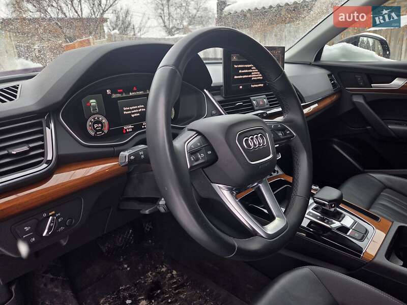 Позашляховик / Кросовер Audi Q5 2020 в Києві
