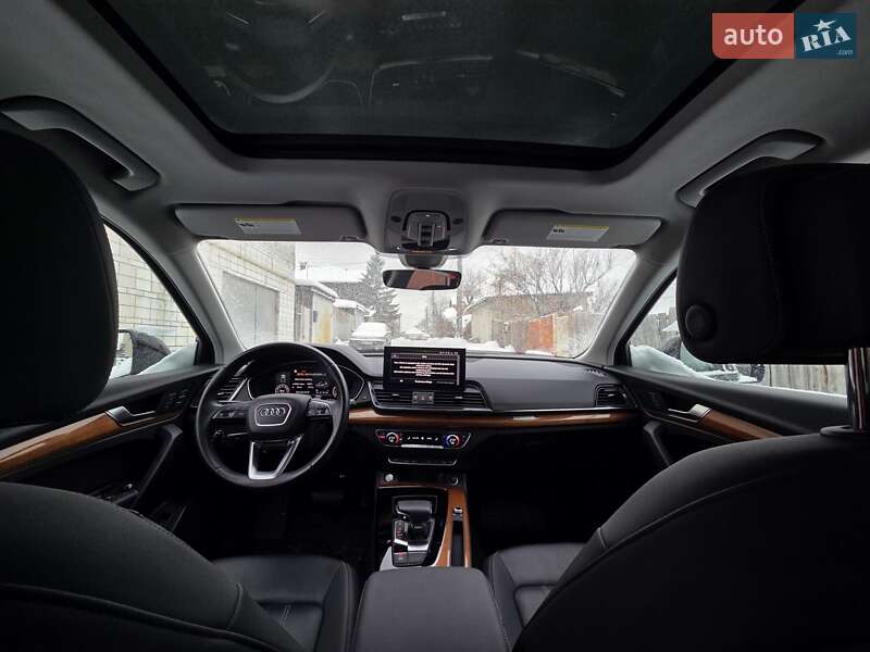 Позашляховик / Кросовер Audi Q5 2020 в Києві