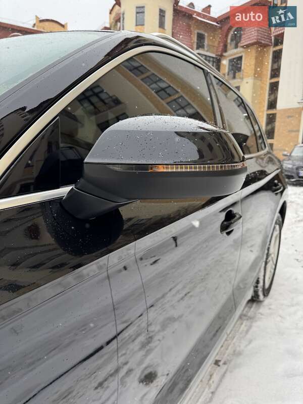 Внедорожник / Кроссовер Audi Q5 2020 в Киеве