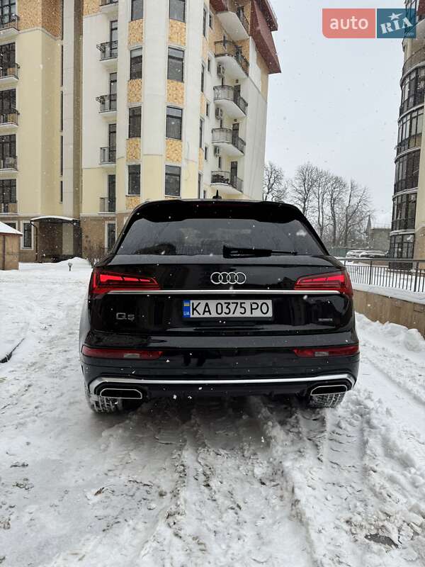 Внедорожник / Кроссовер Audi Q5 2020 в Киеве