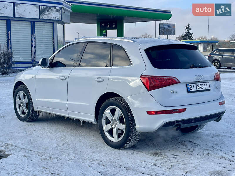 Позашляховик / Кросовер Audi Q5 2011 в Полтаві