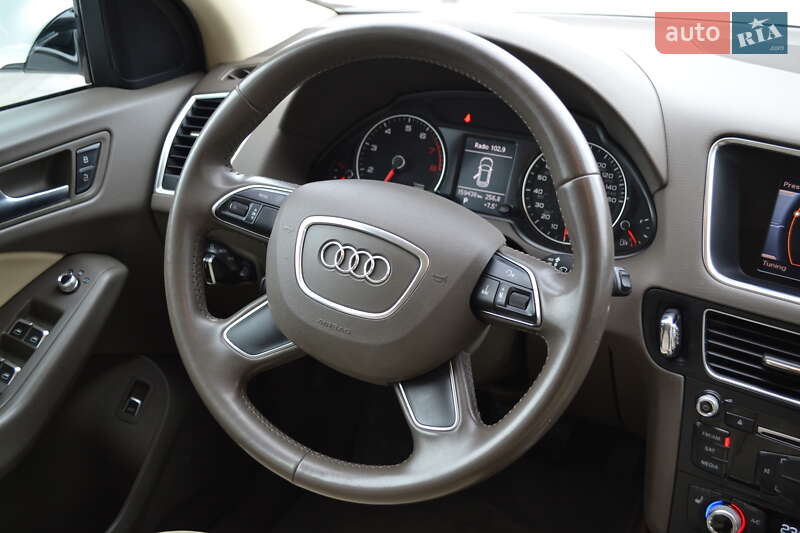 Позашляховик / Кросовер Audi Q5 2015 в Дрогобичі