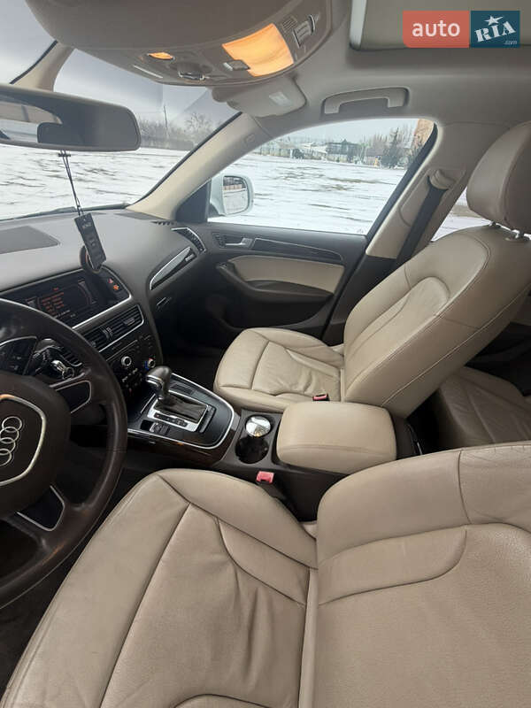 Внедорожник / Кроссовер Audi Q5 2014 в Одессе
