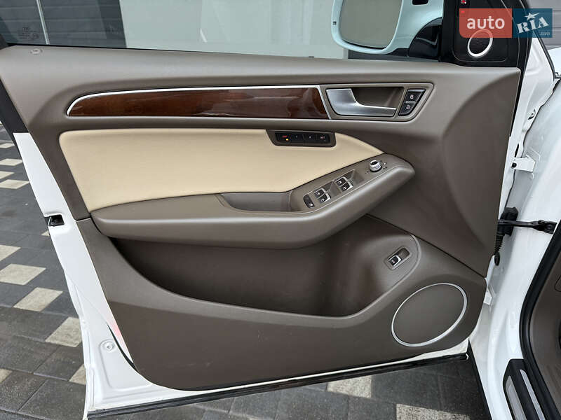 Позашляховик / Кросовер Audi Q5 2015 в Дрогобичі