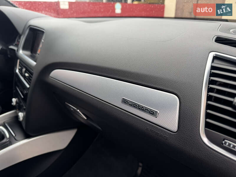 Внедорожник / Кроссовер Audi Q5 2017 в Владимире