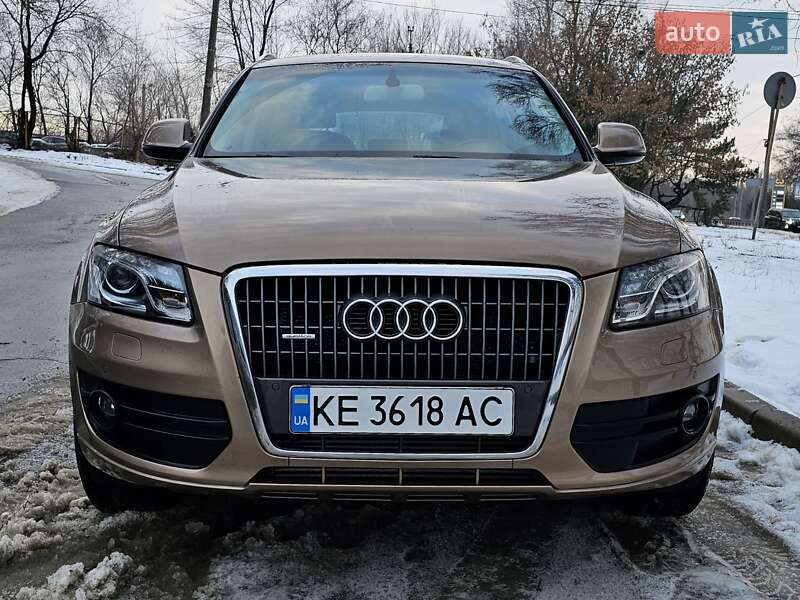 Позашляховик / Кросовер Audi Q5 2012 в Дніпрі