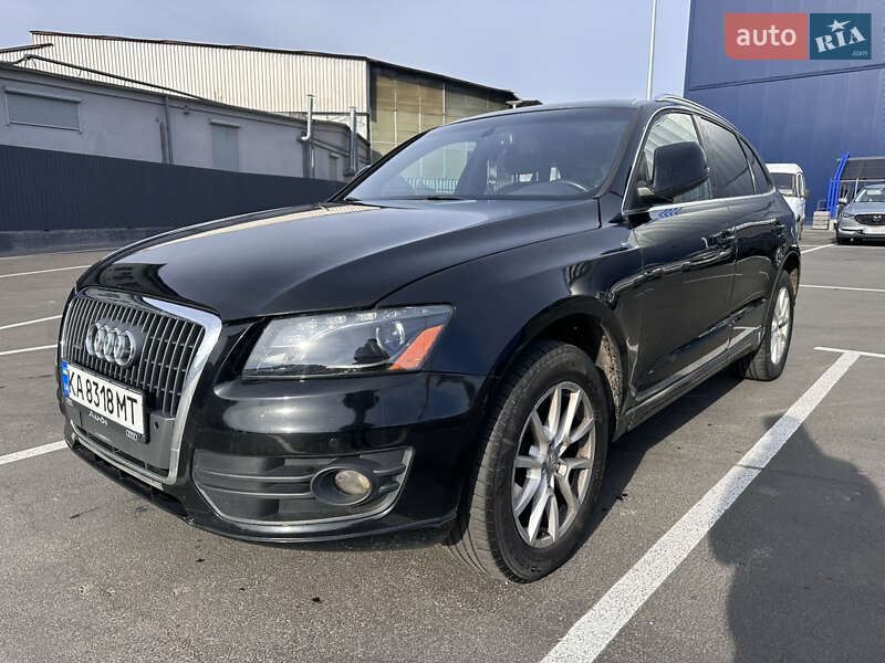 Внедорожник / Кроссовер Audi Q5 2011 в Обухове