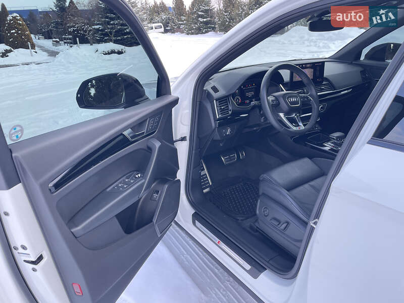 Позашляховик / Кросовер Audi Q5 2021 в Львові
