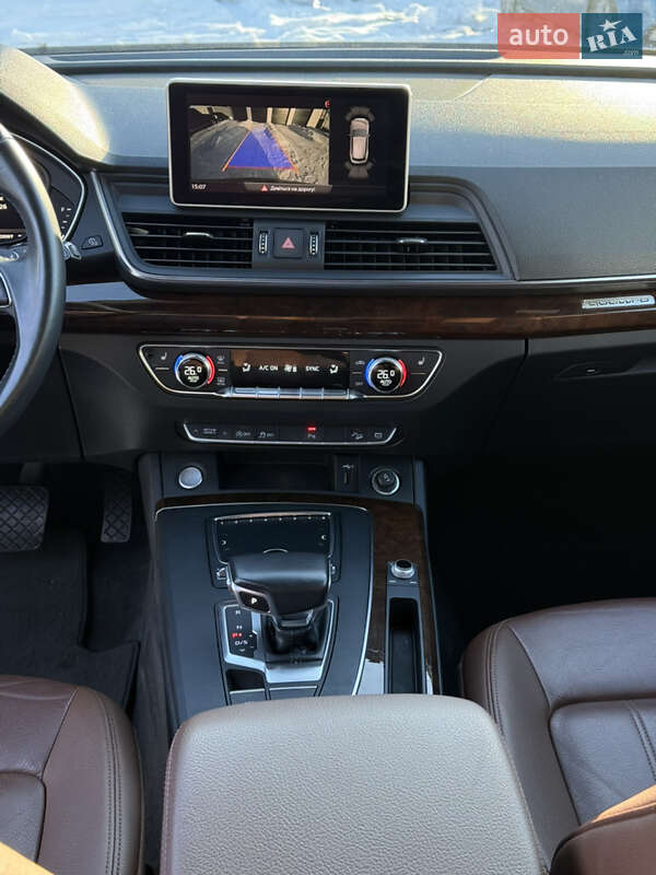 Внедорожник / Кроссовер Audi Q5 2018 в Хмельнике