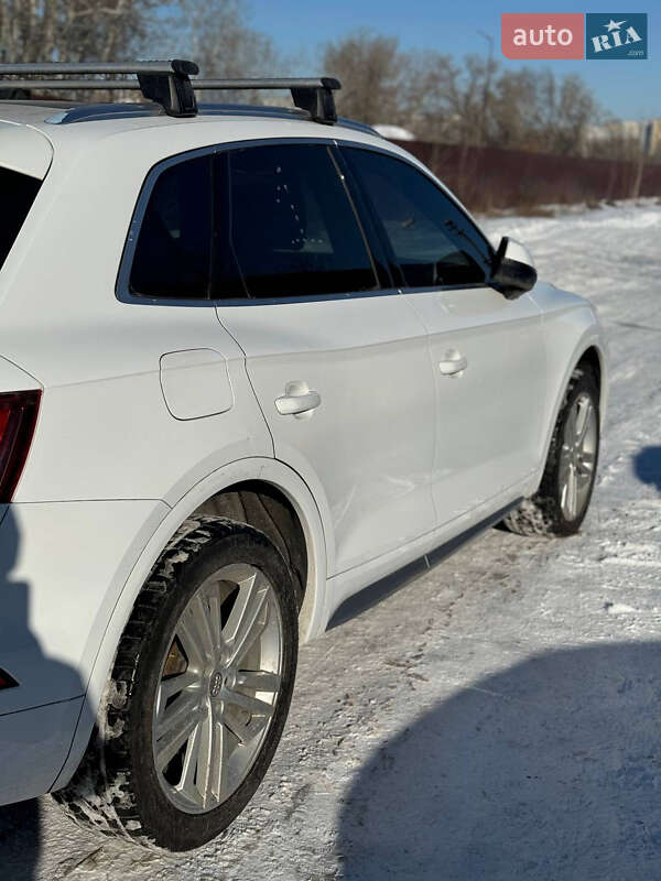 Внедорожник / Кроссовер Audi Q5 2018 в Киеве