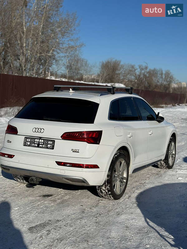 Внедорожник / Кроссовер Audi Q5 2018 в Киеве