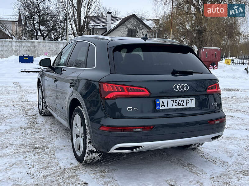 Позашляховик / Кросовер Audi Q5 2017 в Києві