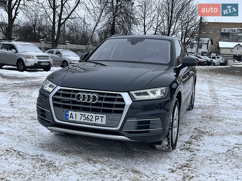Позашляховик / Кросовер Audi Q5 2017 в Києві
