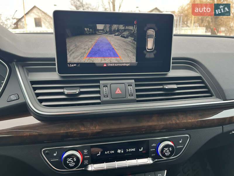 Позашляховик / Кросовер Audi Q5 2017 в Києві