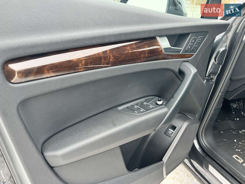 Позашляховик / Кросовер Audi Q5 2017 в Києві