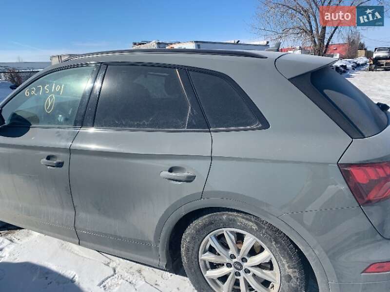 Внедорожник / Кроссовер Audi Q5 2019 в Ровно фото 37 Внедорожник / Кроссовер Audi Q5 2019 в Ровно