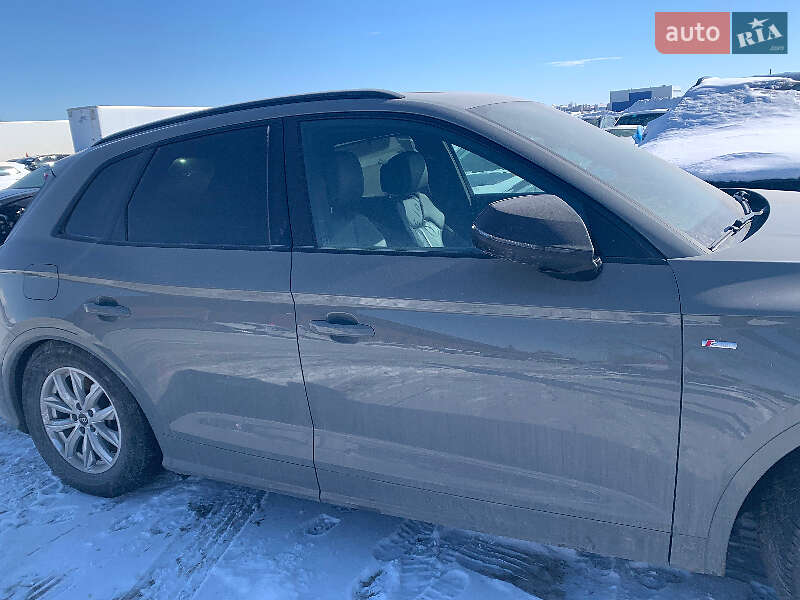 Внедорожник / Кроссовер Audi Q5 2019 в Ровно фото 50 Внедорожник / Кроссовер Audi Q5 2019 в Ровно