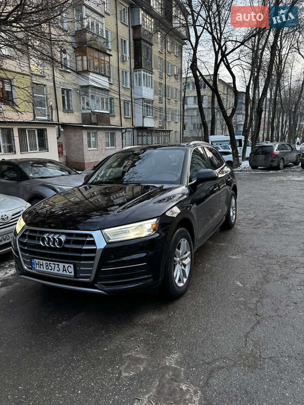 Внедорожник / Кроссовер Audi Q5 2020 в Теплодаре фото Внедорожник / Кроссовер Audi Q5 2020 в Теплодаре
