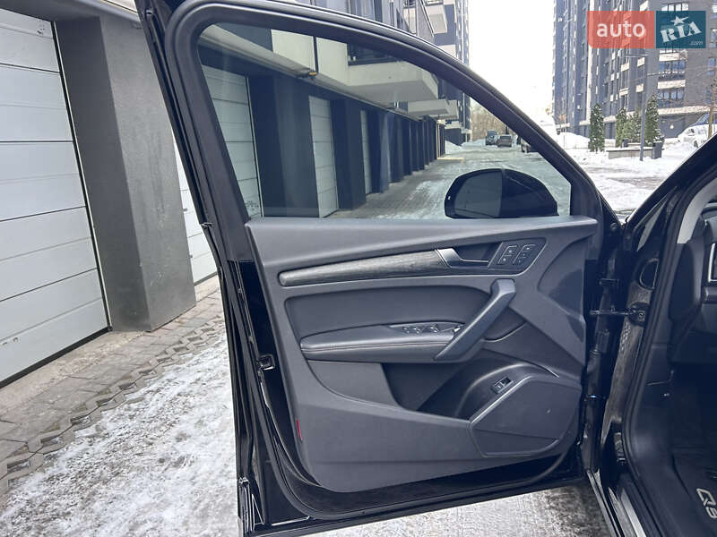 Внедорожник / Кроссовер Audi Q5 2020 в Ивано-Франковске