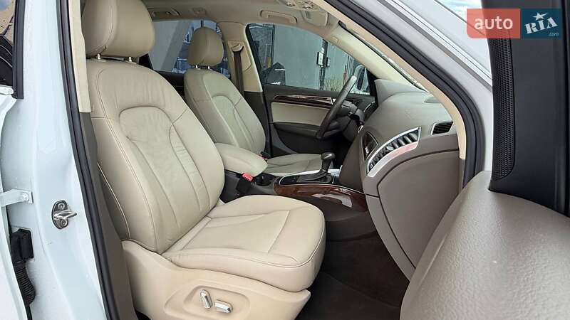 Внедорожник / Кроссовер Audi Q5 2015 в Львове