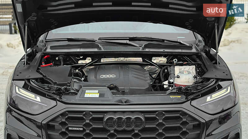 Позашляховик / Кросовер Audi Q5 2021 в Рівному