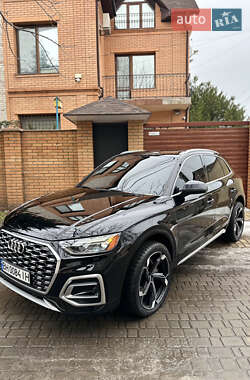 Позашляховик / Кросовер Audi Q5 2021 в Одесі