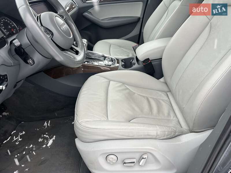 Внедорожник / Кроссовер Audi Q5 2015 в Дубно