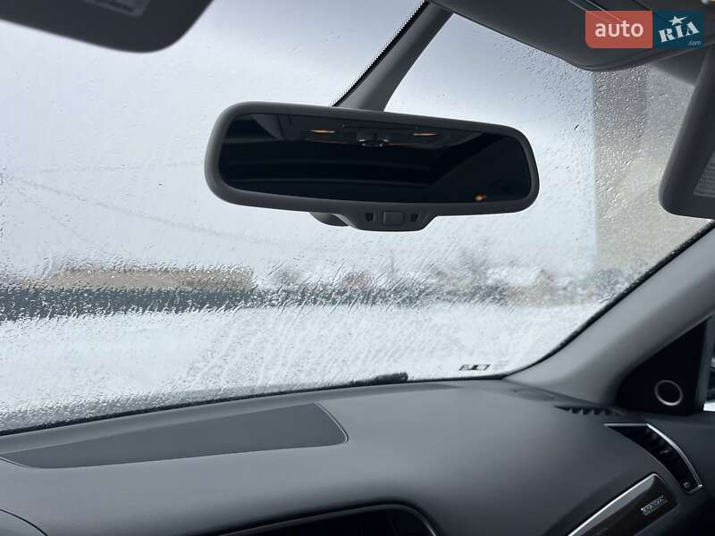 Внедорожник / Кроссовер Audi Q5 2015 в Дубно