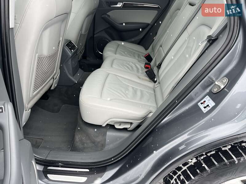 Внедорожник / Кроссовер Audi Q5 2015 в Дубно