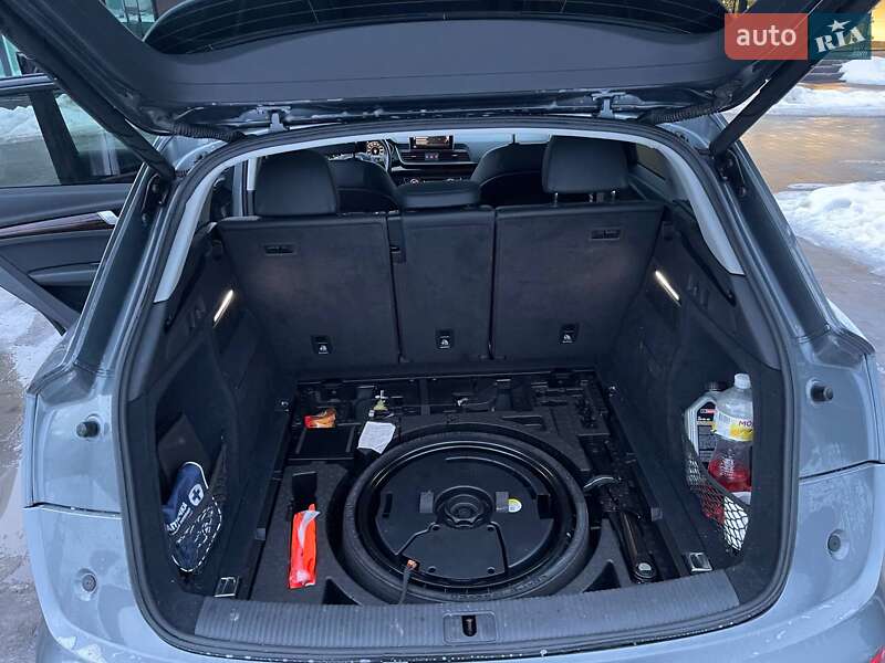 Внедорожник / Кроссовер Audi Q5 2017 в Хмельницком