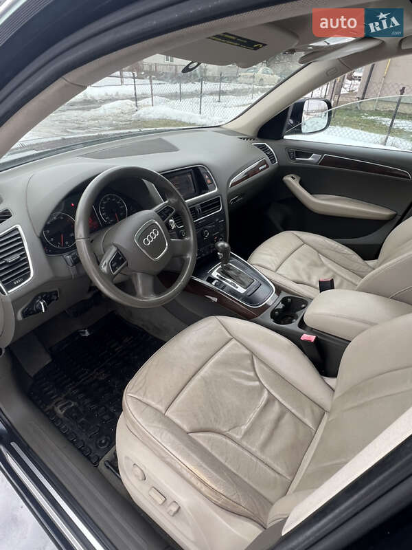 Позашляховик / Кросовер Audi Q5 2012 в Рожище