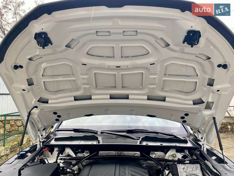 Внедорожник / Кроссовер Audi Q5 2022 в Одессе