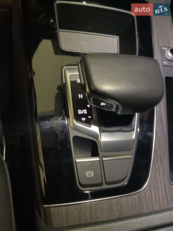 Внедорожник / Кроссовер Audi Q5 2022 в Одессе