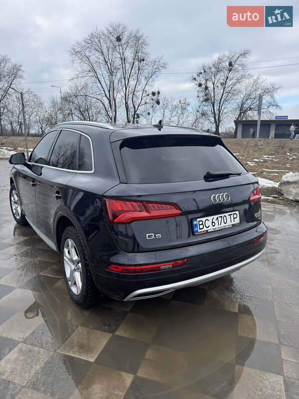 Позашляховик / Кросовер Audi Q5 2018 в Самборі