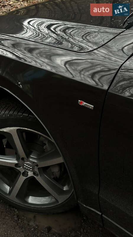 Позашляховик / Кросовер Audi Q5 2016 в Ужгороді