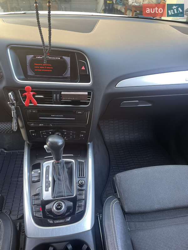 Позашляховик / Кросовер Audi Q5 2012 в Чернівцях фото 7 Позашляховик / Кросовер Audi Q5 2012 в Чернівцях