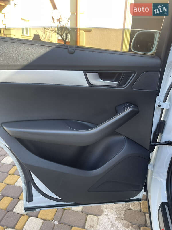 Позашляховик / Кросовер Audi Q5 2012 в Чернівцях фото 12 Позашляховик / Кросовер Audi Q5 2012 в Чернівцях