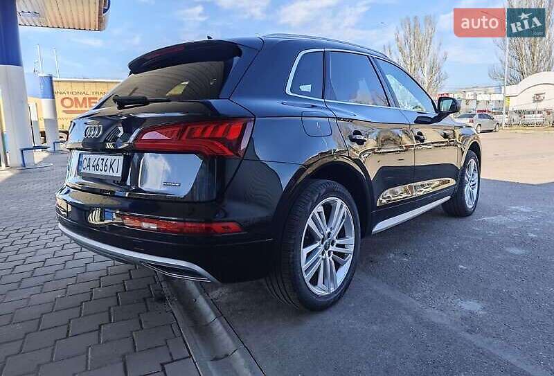 Позашляховик / Кросовер Audi Q5 2019 в Вінниці