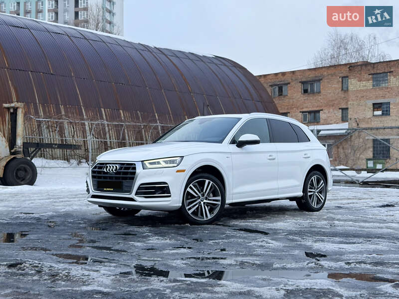 Позашляховик / Кросовер Audi Q5 2017 в Києві