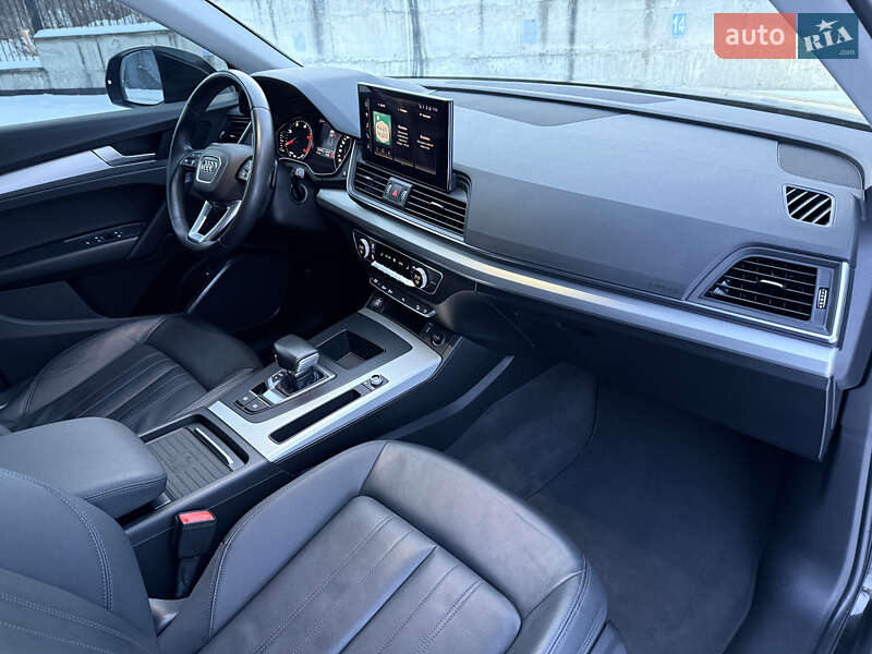 Позашляховик / Кросовер Audi Q5 2022 в Рівному