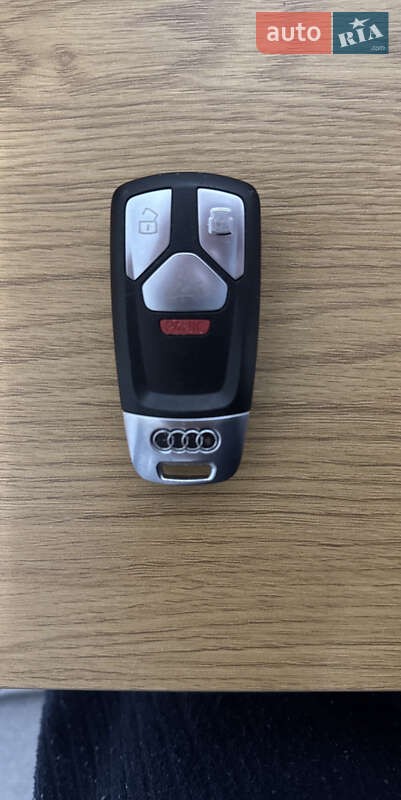 Позашляховик / Кросовер Audi Q5 2020 в Івано-Франківську