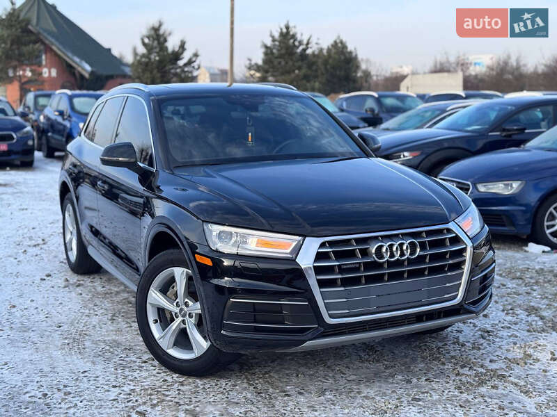 Позашляховик / Кросовер Audi Q5 2020 в Івано-Франківську