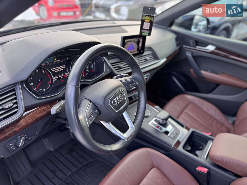 Позашляховик / Кросовер Audi Q5 2020 в Івано-Франківську