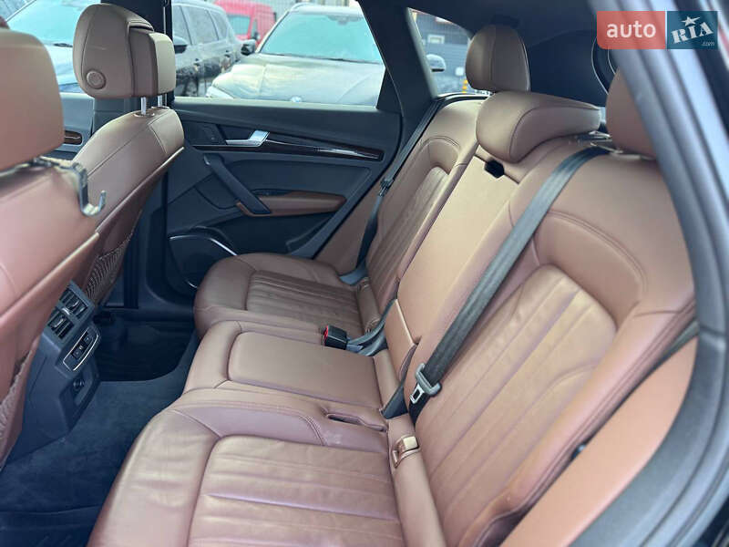 Позашляховик / Кросовер Audi Q5 2020 в Івано-Франківську