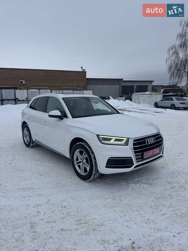 Позашляховик / Кросовер Audi Q5 2018 в Володимирі фото 16 Позашляховик / Кросовер Audi Q5 2018 в Володимирі