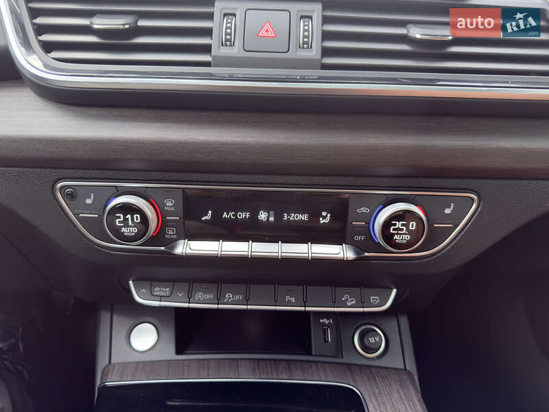 Позашляховик / Кросовер Audi Q5 2023 в Одесі фото 16 Позашляховик / Кросовер Audi Q5 2023 в Одесі