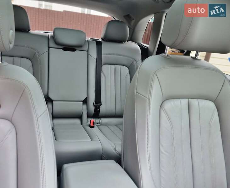 Внедорожник / Кроссовер Audi Q5 2019 в Тернополе фото 17 Внедорожник / Кроссовер Audi Q5 2019 в Тернополе