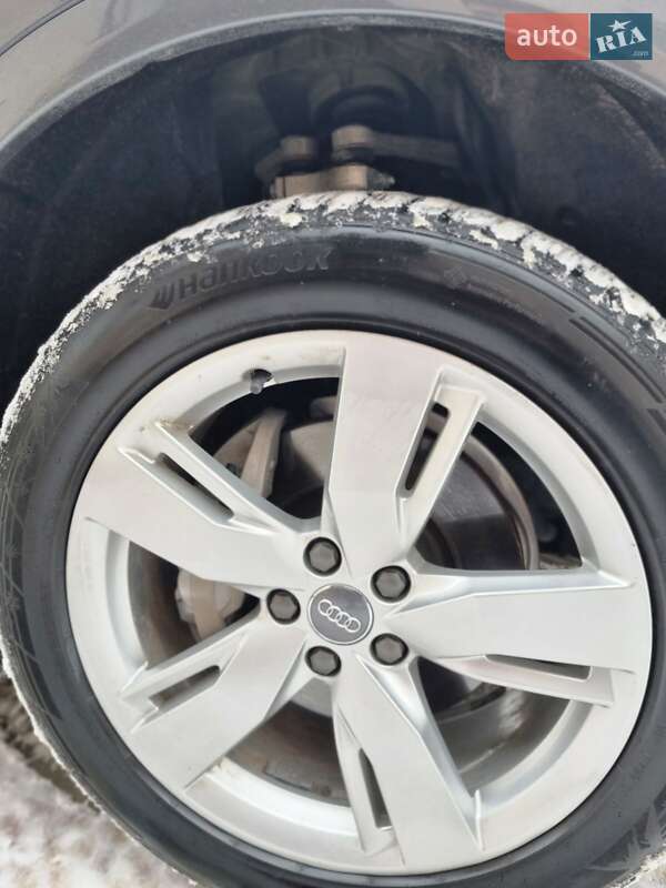 Внедорожник / Кроссовер Audi Q5 2019 в Тернополе фото 25 Внедорожник / Кроссовер Audi Q5 2019 в Тернополе