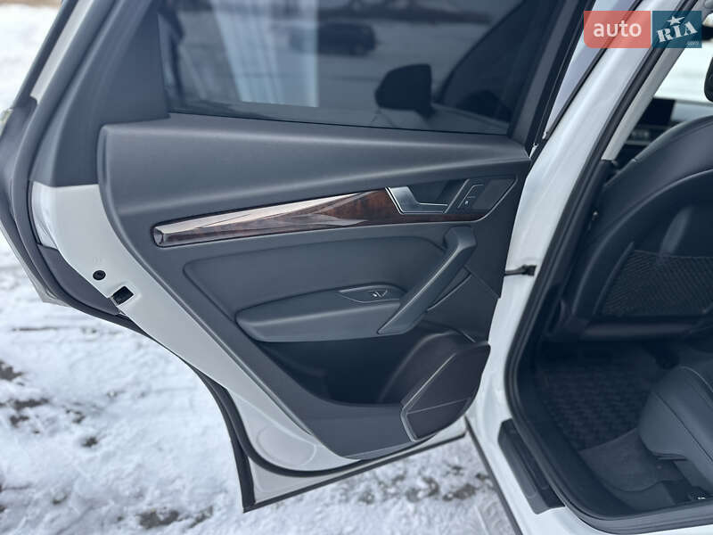 Позашляховик / Кросовер Audi Q5 2018 в Рівному фото 27 Позашляховик / Кросовер Audi Q5 2018 в Рівному