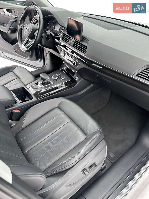 Позашляховик / Кросовер Audi Q5 2018 в Києві фото 19 Позашляховик / Кросовер Audi Q5 2018 в Києві
